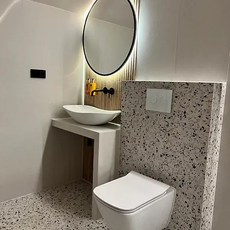 Luxury Leo Garden & Spa Krakow