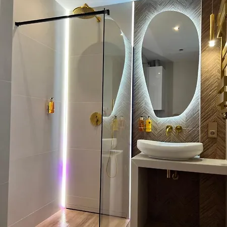 Luxury Leo Garden & Spa Cracovie