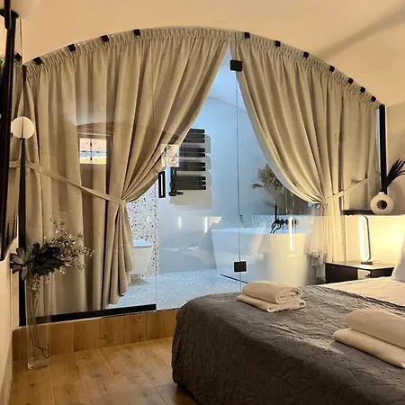 Διαμέρισμα Luxury Leo Garden & Spa *